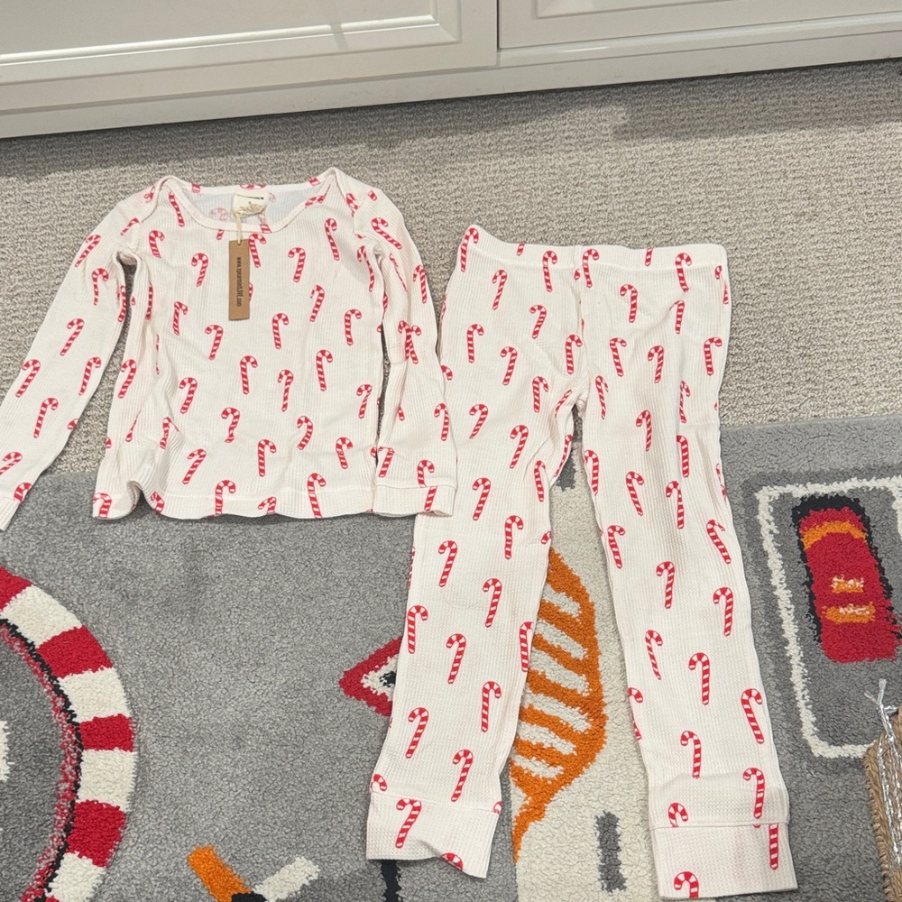 SpearmintLOVE Candy Cane Kids Pajamas 6T